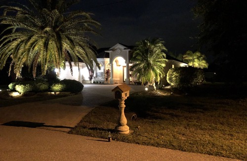White Marsh Casa | Beautiful waterfront home in quiet neighborhood 10min drive to beach!