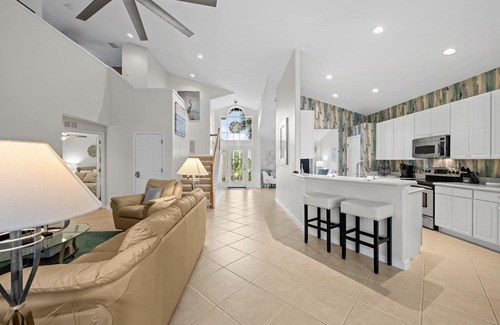 Fort Myers Casa | Beautiful Waterfront Golf House!