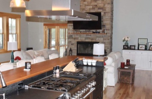 Meredith Casa | Beautiful Winnipesaukee Home