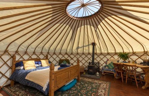 Graffham Otro | Beautiful Yurt with stunning South Downs views