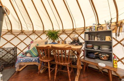 Graffham Otro | Beautiful Yurt with stunning South Downs views