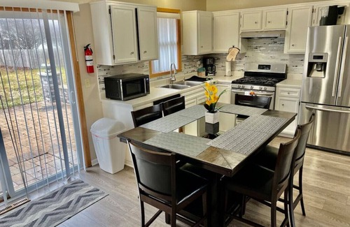 Belvidere Casa | Beautiful10-Person Home Game Room Pet Friendly