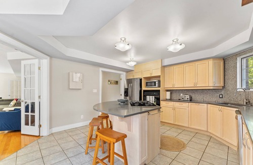 South Bruce Peninsula Villa | Beautifull Sauble Falls Villia minutes to the beach