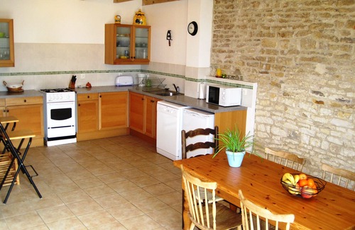 Crezieres Cabaña | Bellamente Antiguo Granero francés y fiestas Casas rurales con piscina y jardín