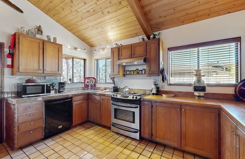 Gualala Casa | Beautifully Crafted Ocean View Home w/ Fireplace & WiFi - Walk to Town/Beach