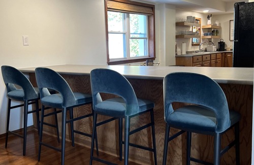 Van Buren Casa | Beautifully curated and spacious 2 bedroom loft