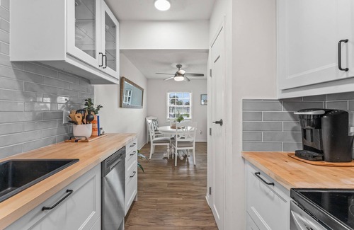 St. Petersburg Condominio | Beautifully decorated 1 bed condo in Waterside Side South avail June - Sept 24!