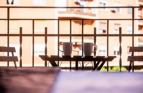 Morvedre Apartamento | Beautifully Designed Studio with Lots of Natural Light