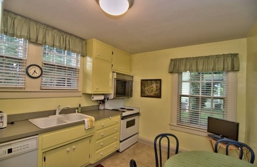 Scranton Casa | Amueblado colonial hogar de estilo en Scranton, Pensilvania