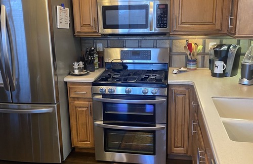 Enterprise Casa | Beautifully Furnished Home 5 miles from Allegiant Stadium/ Strip