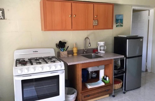 Estate Frenchman Bay Apartamento | Casa bellamente amueblada en alquiler