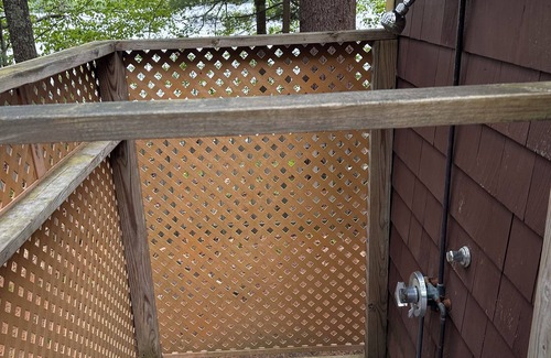 Standish Cabaña | Beautifully maintained, 1905 original lakefront summer home – super pet friendly