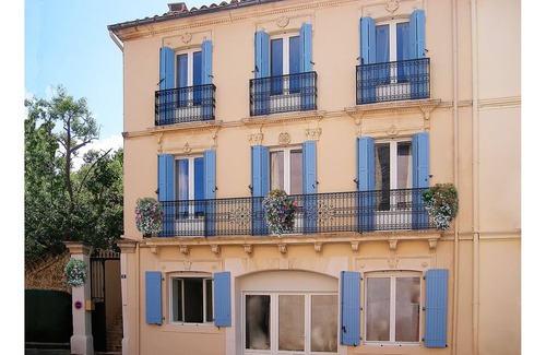 Causses-et-Veyran Casa | Gran casa de enólogos restaurada con piscina y aire acondicionado.
