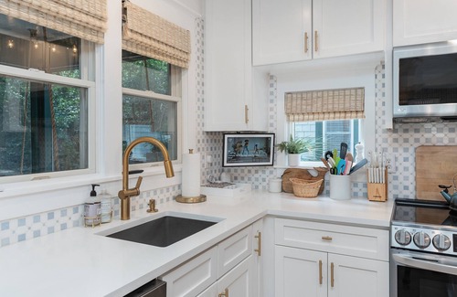 Surfman's Walk Casa | Beautifully renovated 3 bedroom home in Surfman's Walk near East Beach!