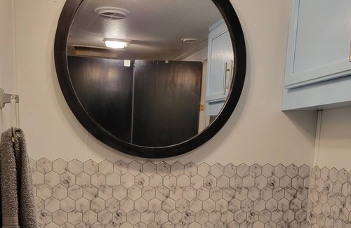 Kennebunk Alquiler De RV | Beautifully remodeled RV in family park with pool