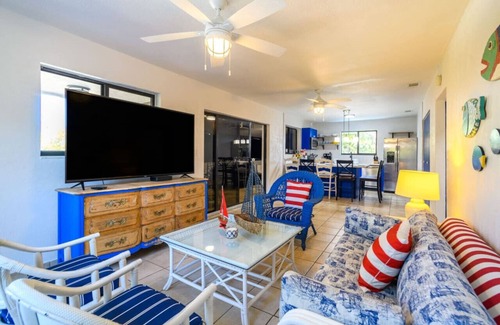 Key Largo Apartamento | Beautifully remodeled home with pool & much more!