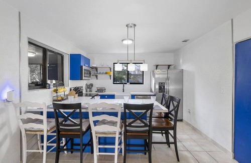 Key Largo Apartamento | Beautifully remodeled home with pool & much more!