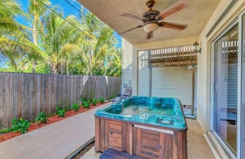 Southside Casa | Beautifully Renovated 5 Bedroom with Guest House home