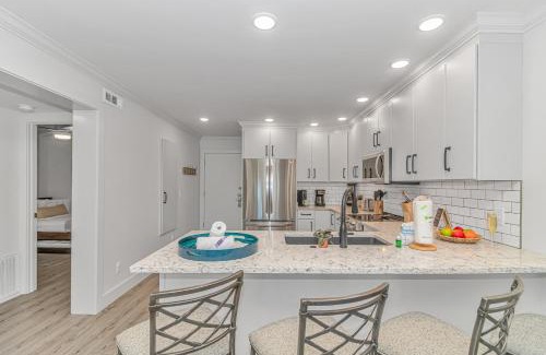 Myrtle Beach Casa | Beautifully Renovated 2 BR. Condo On The Golden Mile-Stunning Ocean Views-Ocean Forest Villas A-305