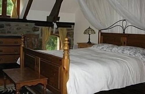 Le Gast Cabaña | Casa de campo recientemente reformado en gran jardín privado en el borde del bosque