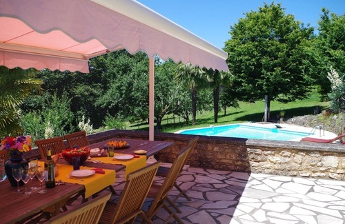 Fleurac Casa | Casa de campo privada con fantásticas vistas. Piscina grande, wifi