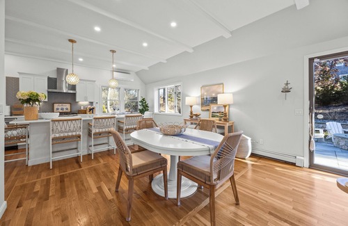North Chatham Casa | Beautifully renovated home, outdoor space, pet considered