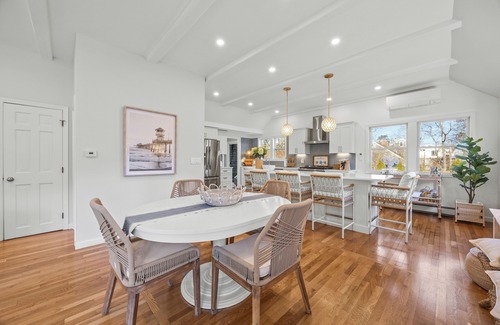 North Chatham Casa | Beautifully renovated home, outdoor space, pet considered