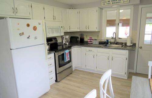 Campground Landing Casa | Beautifully Renovated Home 1/2 Mile from Campground Beach