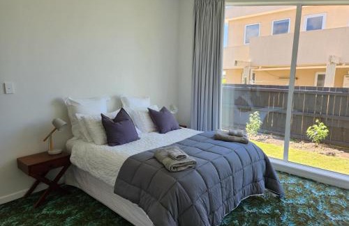 Blenheim Casa | Beautifully renovated townhouse, easy walk to CBD