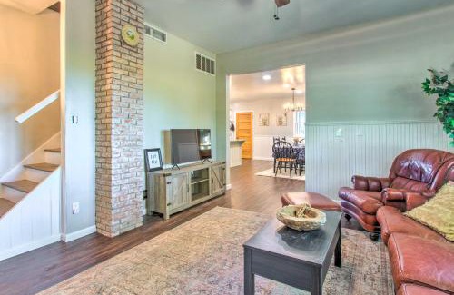Annapolis Casa | Beautifully Restored Farmhouse in Marshall!