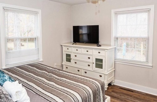 Boger City Casa | Beautifully Restored Ranch Home in Heart of Town