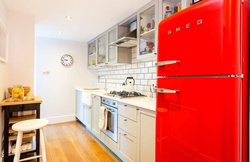 Dalston Apartamento | Modern 1 Bedroom Apartment in Dalston With Garden
