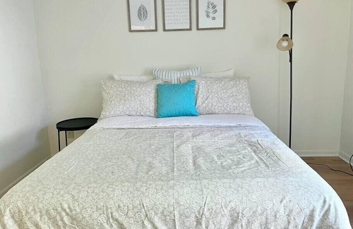Acton Casa | Beautifully Updated 3bd/2ba, 2 Car Garage!