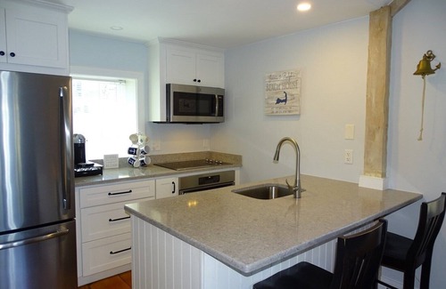 Mashpee Condominio | RECIENTEMENTE RENOVADO 2 habitaciones, 2 baños Unidad de extremo