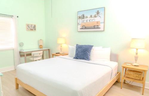 Surfside Beach Casa | Beautifully Updated 1 Bedroom Condo-Golf Colony 19-D-Only 2 Miles To The Beach!