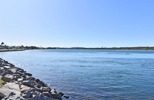 Swansea Casa | Beauty on Belmont Hampton Inspired Lakeside Luxury