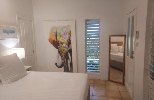 Port Douglas Villa | Beauty tiny Walk To Sea