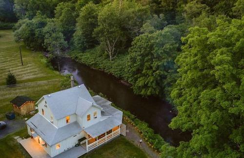 Livingston Manor Casa | Beaver Cottage - Waterfront, Hot Tub, Fire Pit, Group House
