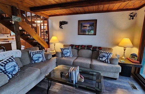 Kenai Casa | Beaver Creek Hideaway