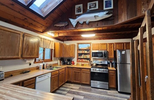 Kenai Casa | Beaver Creek Hideaway