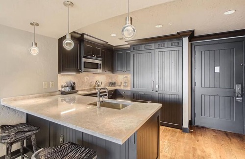 Avon Complejo | Beaver Creek Luxury 2BR, 2Bath ski-in & ski-out suite inside the Ritz-Carlton