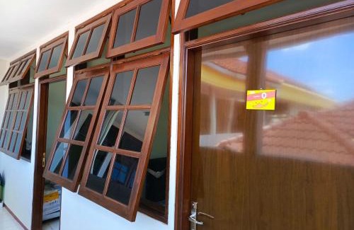 Malang Hotel | Bebek Kuning Residence