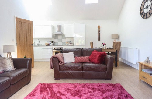 Foxley Cabaña | BECK VIEW, family friendly, with open fire in Lenwade