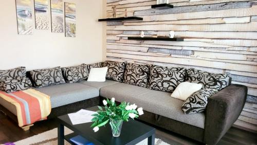 Sarvar Apartamento | Becky Apartman