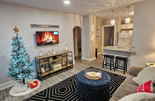 Ironwood Casa | Becky's Bee Hive, Clean, Cozy, Affordable and Family Friendly!