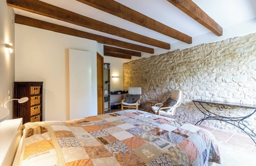 Auriac-du-Perigord Cama Y Desayuno | Alojamiento y desayuno "Chambre Millepertuis" con terraza y jardín compartidos