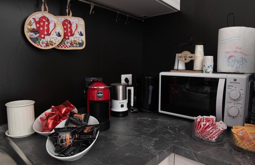 Montecastrilli Cama Y Desayuno | Alojamiento y desayuno 'Dolce Alba' con jardín privado, Wi-Fi y aire acondicionado
