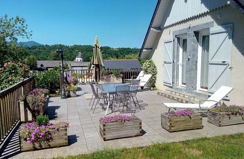 Loubajac Casa | Bed and breakfast en la granja, Lourdes, Pirineos, ANOUSTA