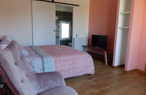 Saint-Loup Casa | Hostales en Au Clair De Loup