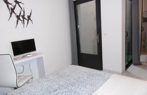 Brujas Cama Y Desayuno | Bed and breakfast for 2 people Mas les Dolmens Sud Ardèche